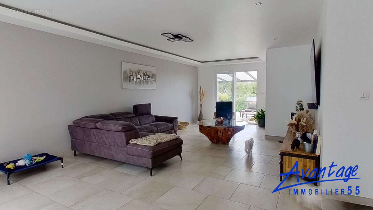 Maison à ERIZE-LA-BRULEE