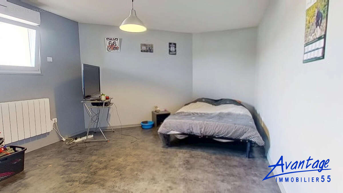 Maison à ERIZE-LA-BRULEE