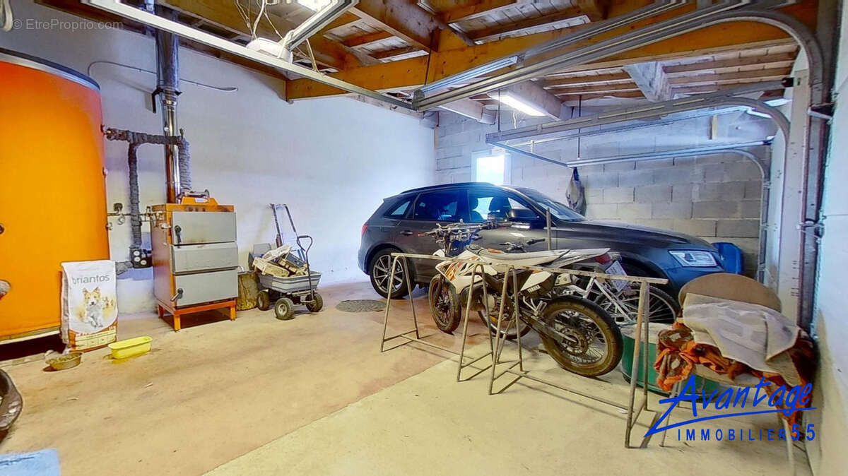 Maison à ERIZE-LA-BRULEE