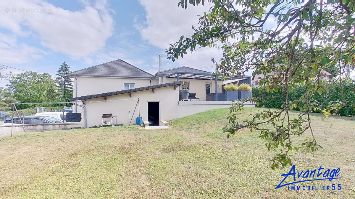 Maison à ERIZE-LA-BRULEE