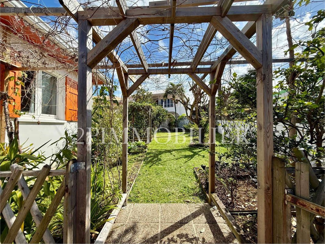 Maison à SAINT-JOSEPH