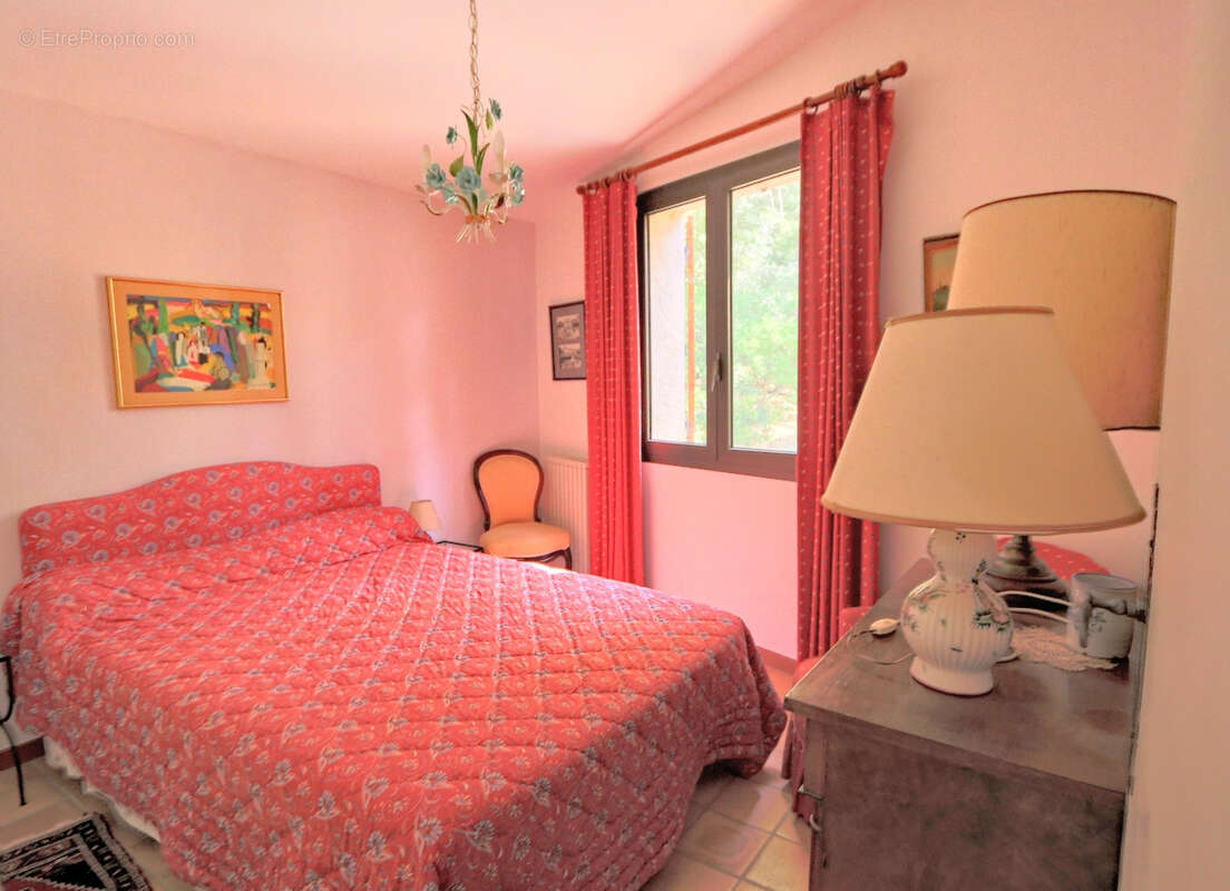 Maison à LA VALETTE-DU-VAR