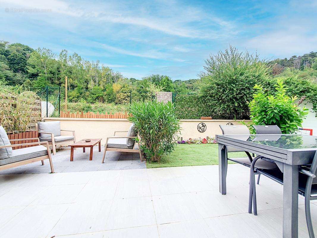 Maison à PONT-EVEQUE