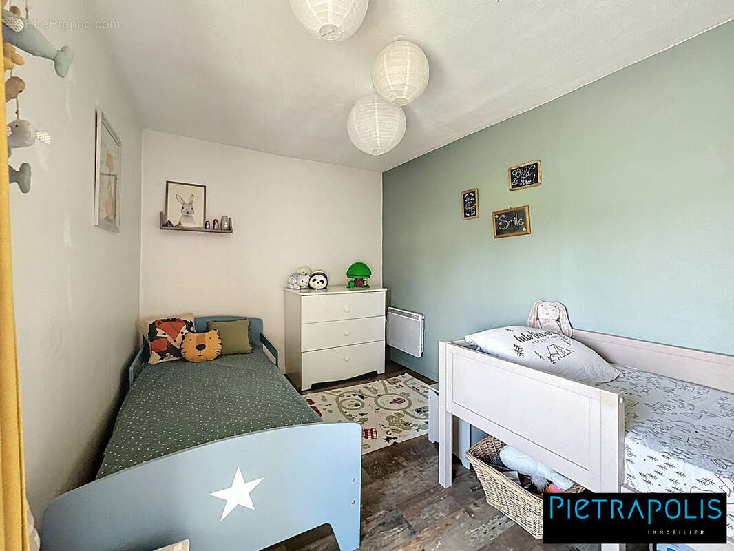 Maison à SAINT-ETIENNE-SUR-CHALARONNE