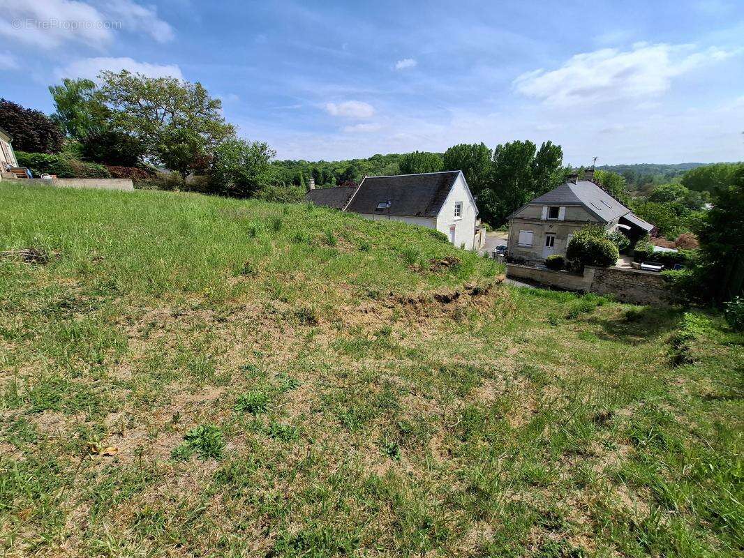 Terrain à CUISE-LA-MOTTE