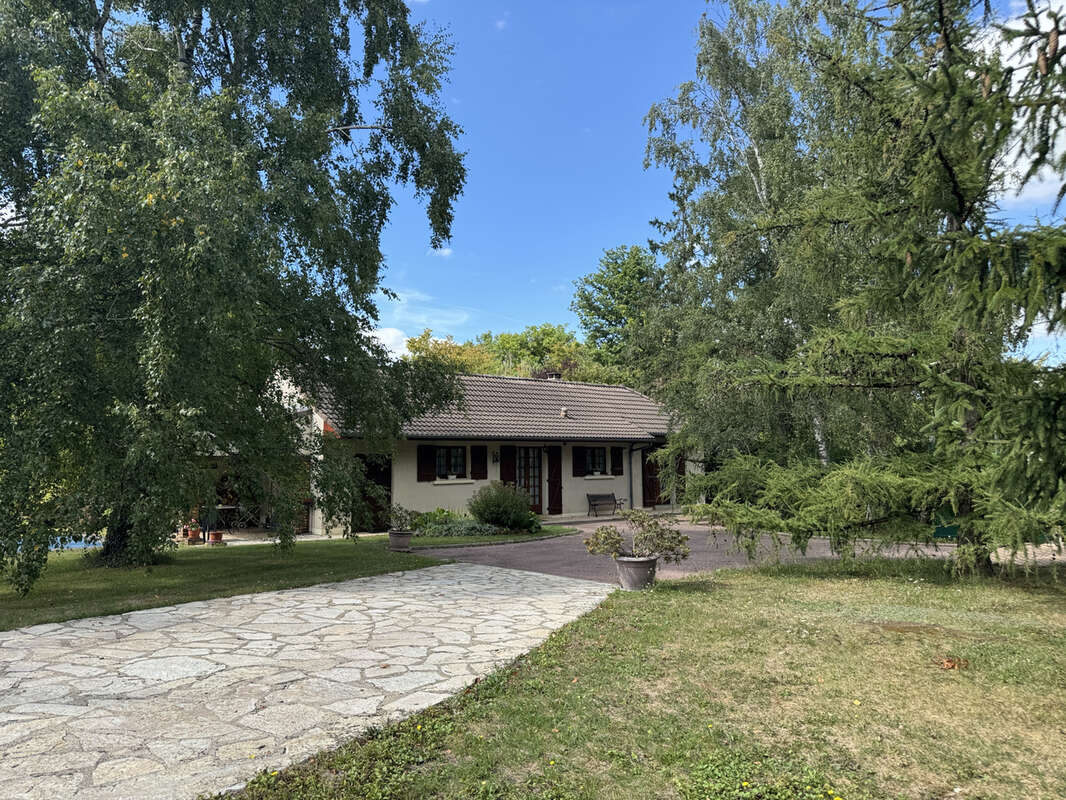 Maison à CHATEAU-RENARD