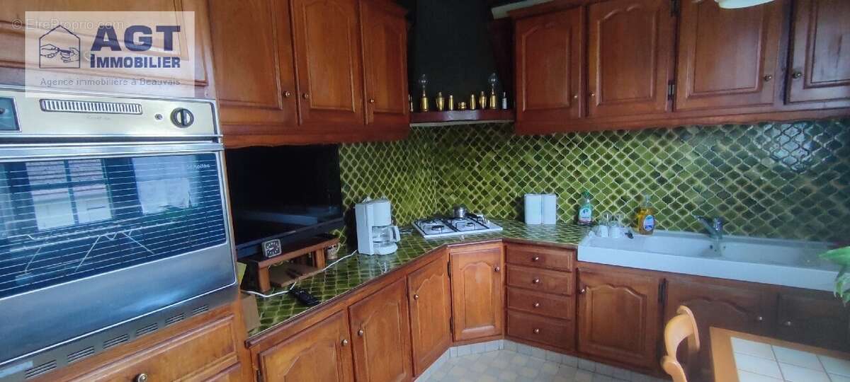 Maison à MILLY-SUR-THERAIN