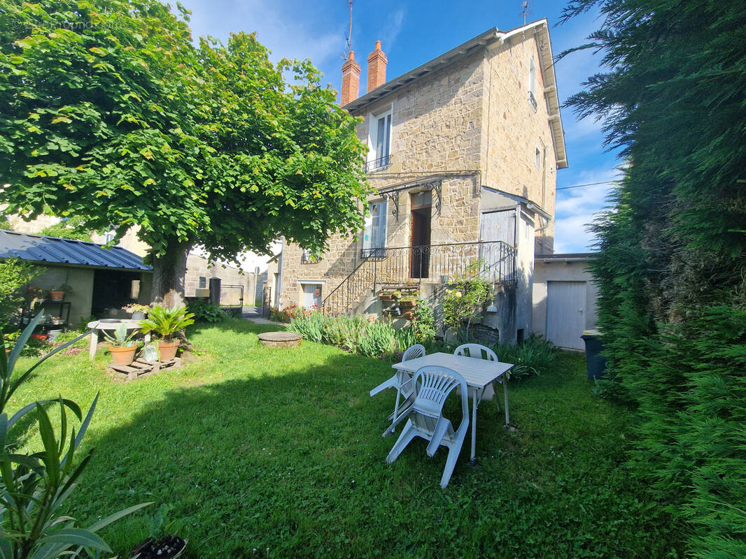 Appartement à BRIVE-LA-GAILLARDE