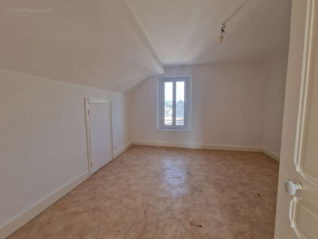 Appartement à BRIVE-LA-GAILLARDE