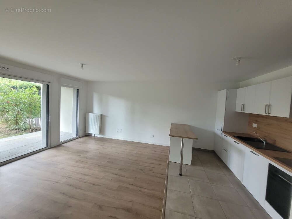 Appartement à SAINT-ERBLON