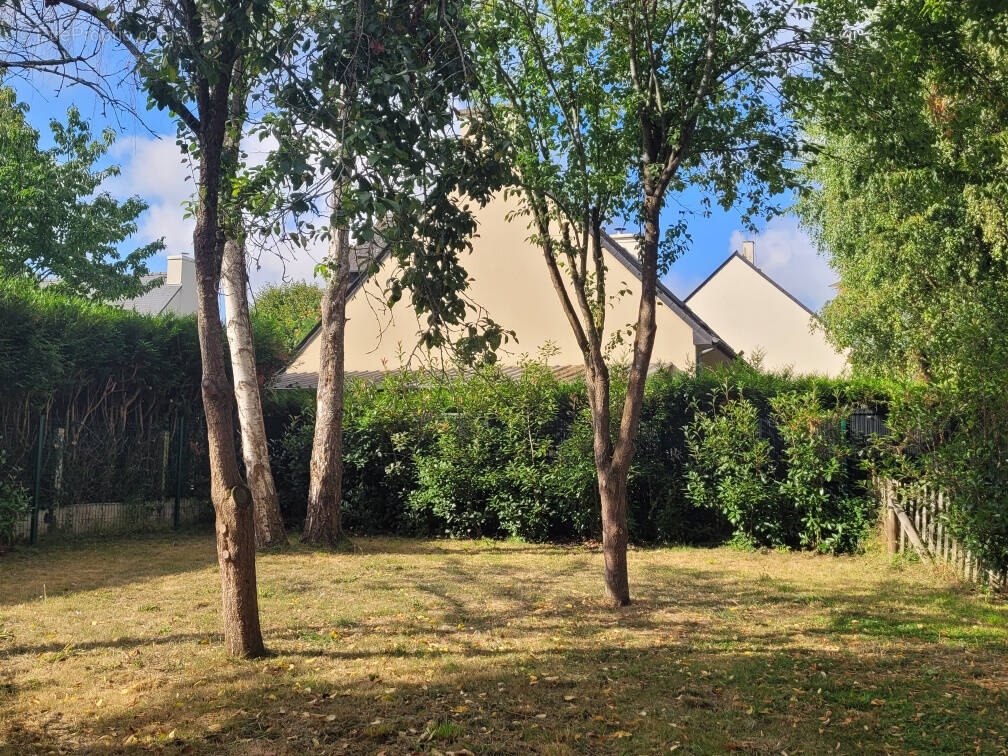 Appartement à SAINT-ERBLON