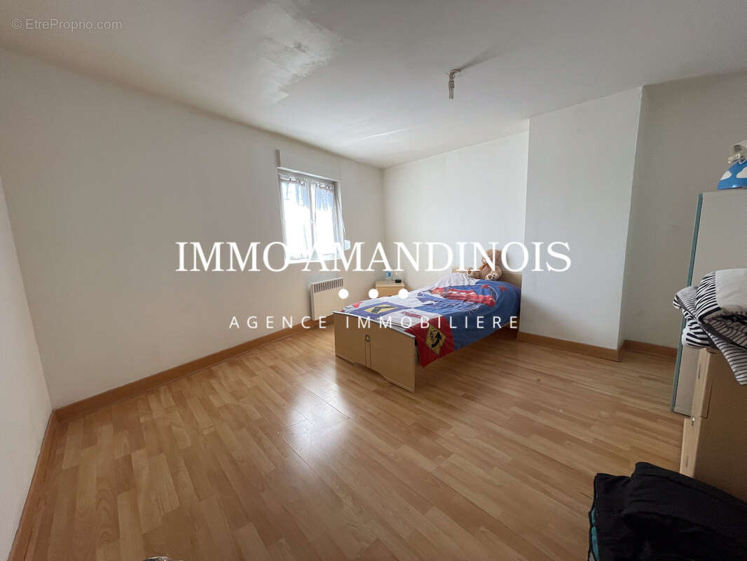 Maison à SAINT-AMAND-LES-EAUX