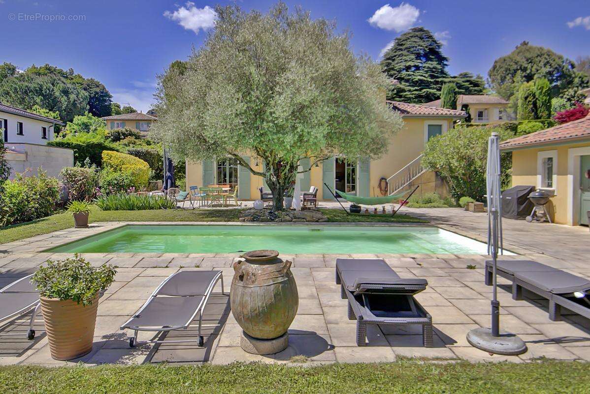 Maison à SAINT-CYR-AU-MONT-D&#039;OR