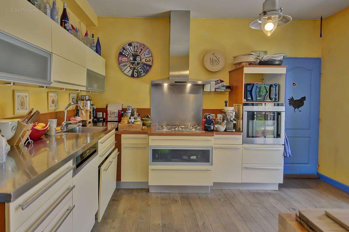 Maison à SAINT-CYR-AU-MONT-D&#039;OR