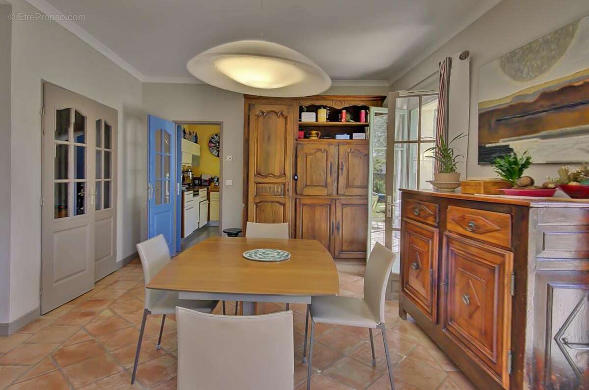 Maison à SAINT-CYR-AU-MONT-D&#039;OR