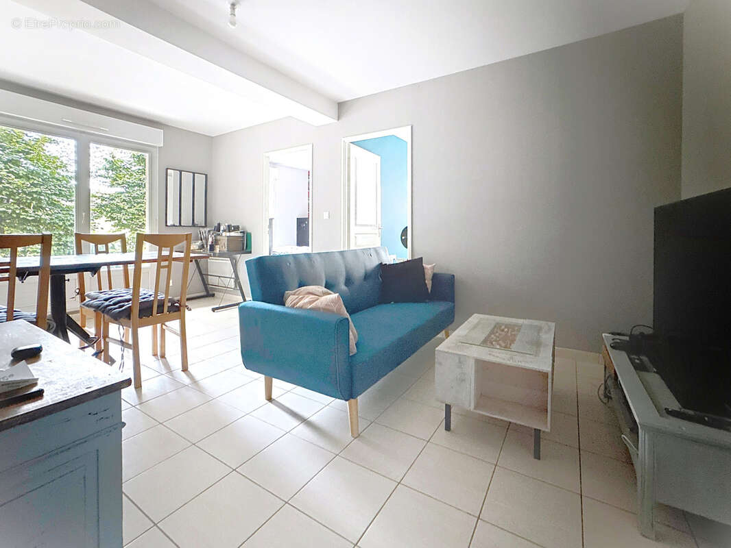 Appartement à LE MESNIL-ESNARD