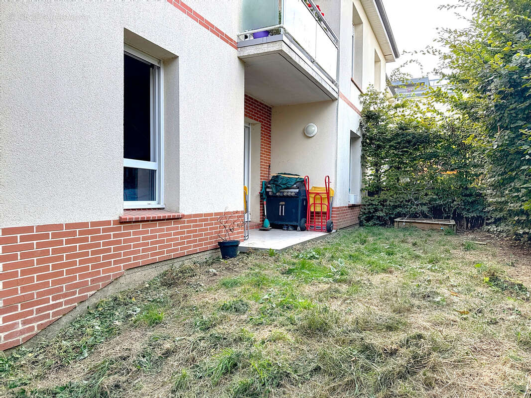 Appartement à LE MESNIL-ESNARD