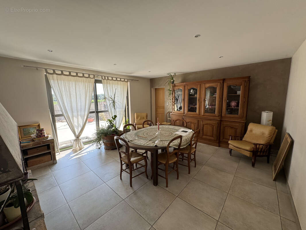 Maison à SAINT-CHINIAN