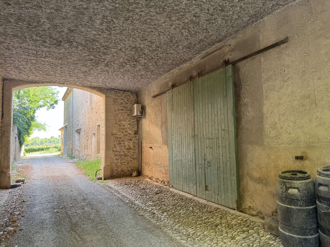 Maison à SAINT-CHINIAN