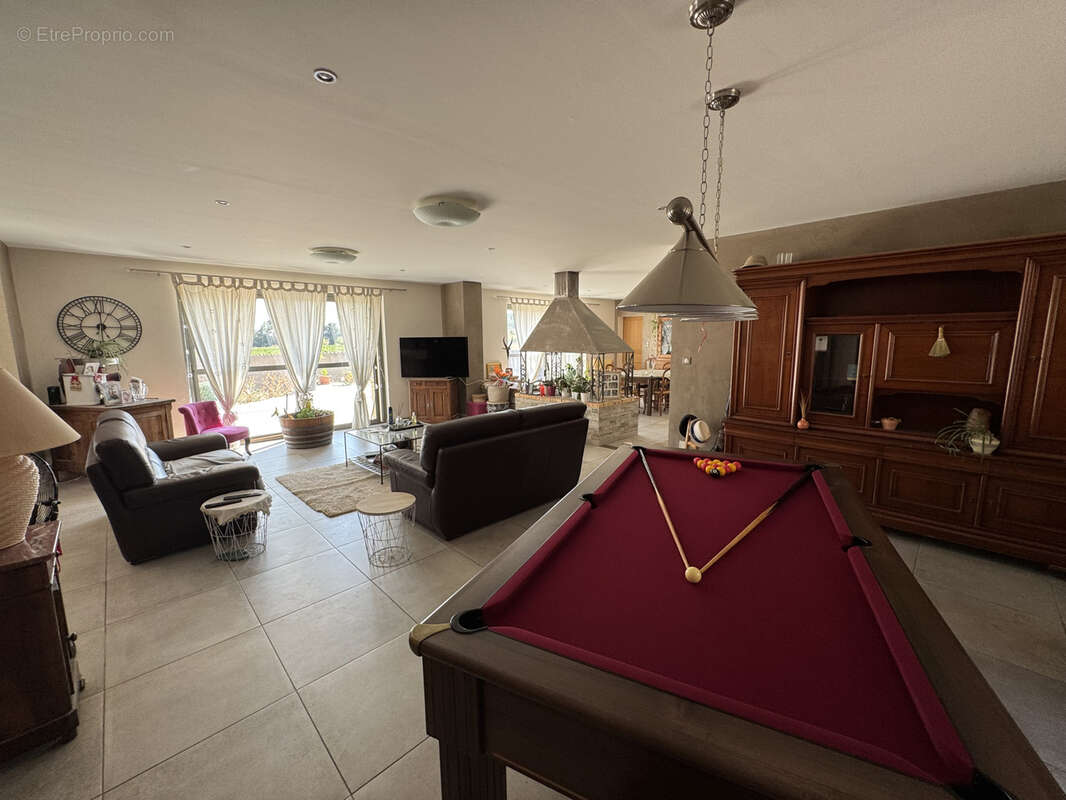 Maison à SAINT-CHINIAN