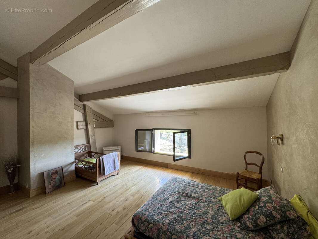 Maison à SAINT-CHINIAN