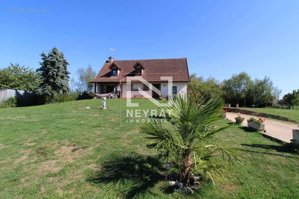 Maison à L&#039;ABERGEMENT-SAINTE-COLOMBE