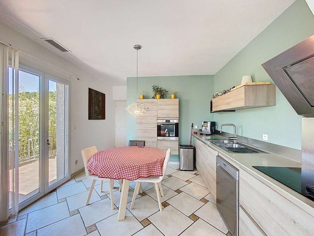 Maison à COURNONTERRAL