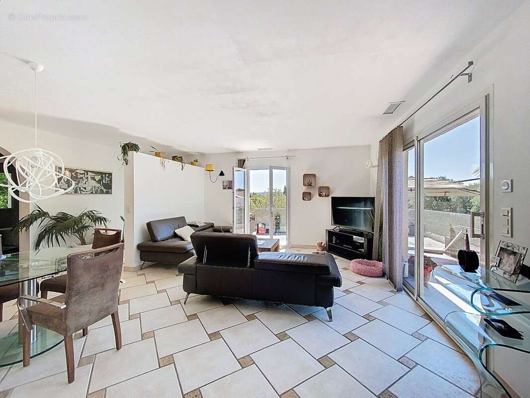 Maison à COURNONTERRAL