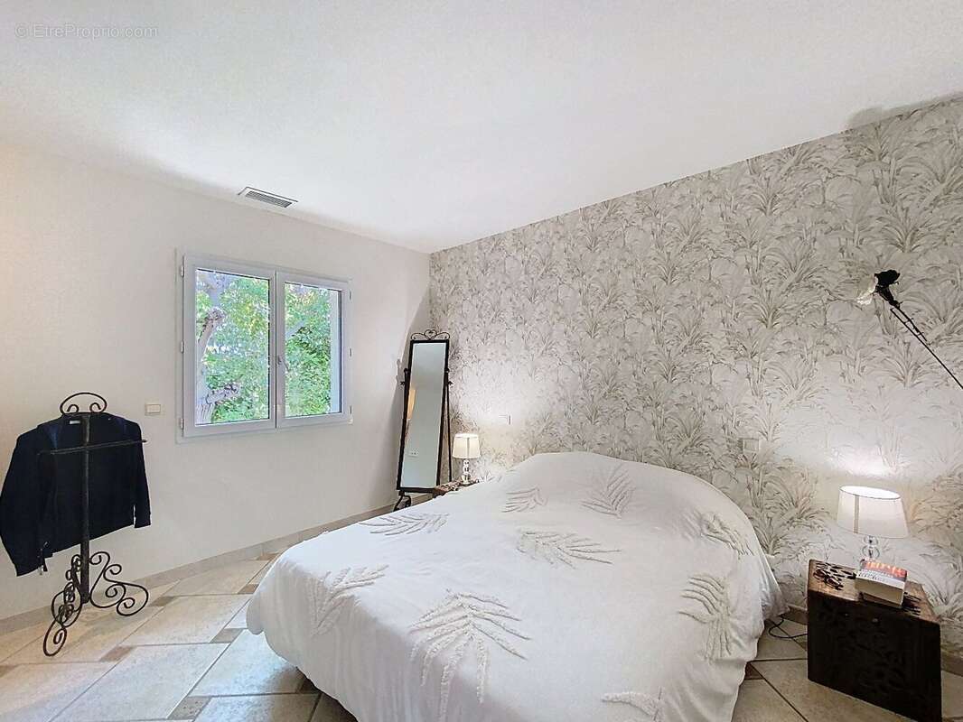 Maison à COURNONTERRAL