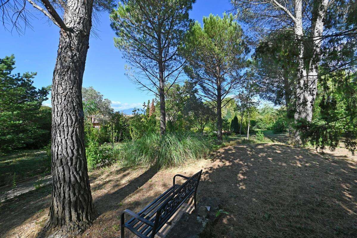 Maison à PERNES-LES-FONTAINES