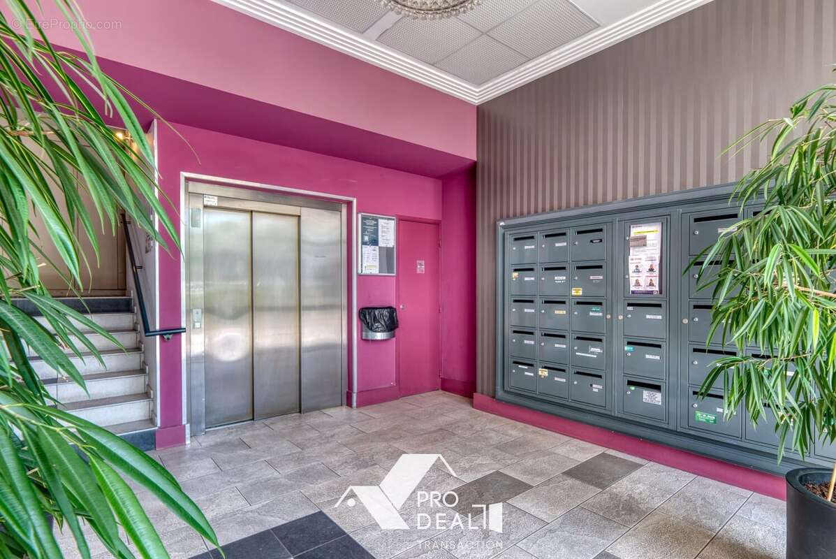 Appartement à DECINES-CHARPIEU