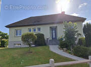 Maison à SAINT-BOMER-LES-FORGES