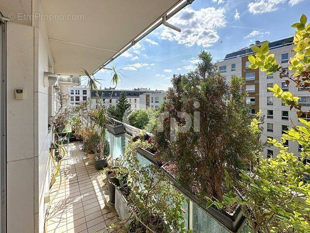 Appartement à PARIS-15E