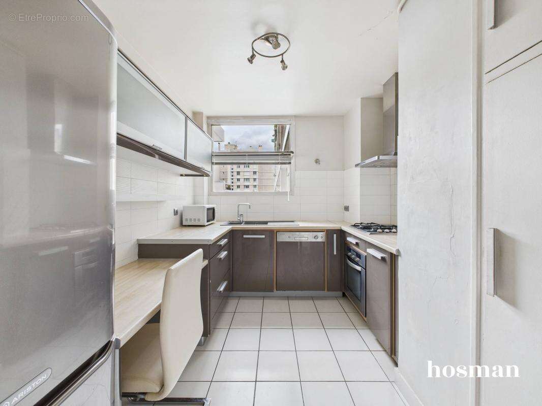 Appartement à PARIS-15E