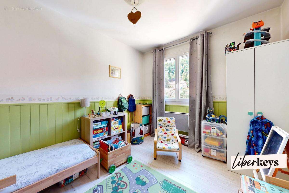 Appartement à SAINT-ROMAIN-EN-GAL