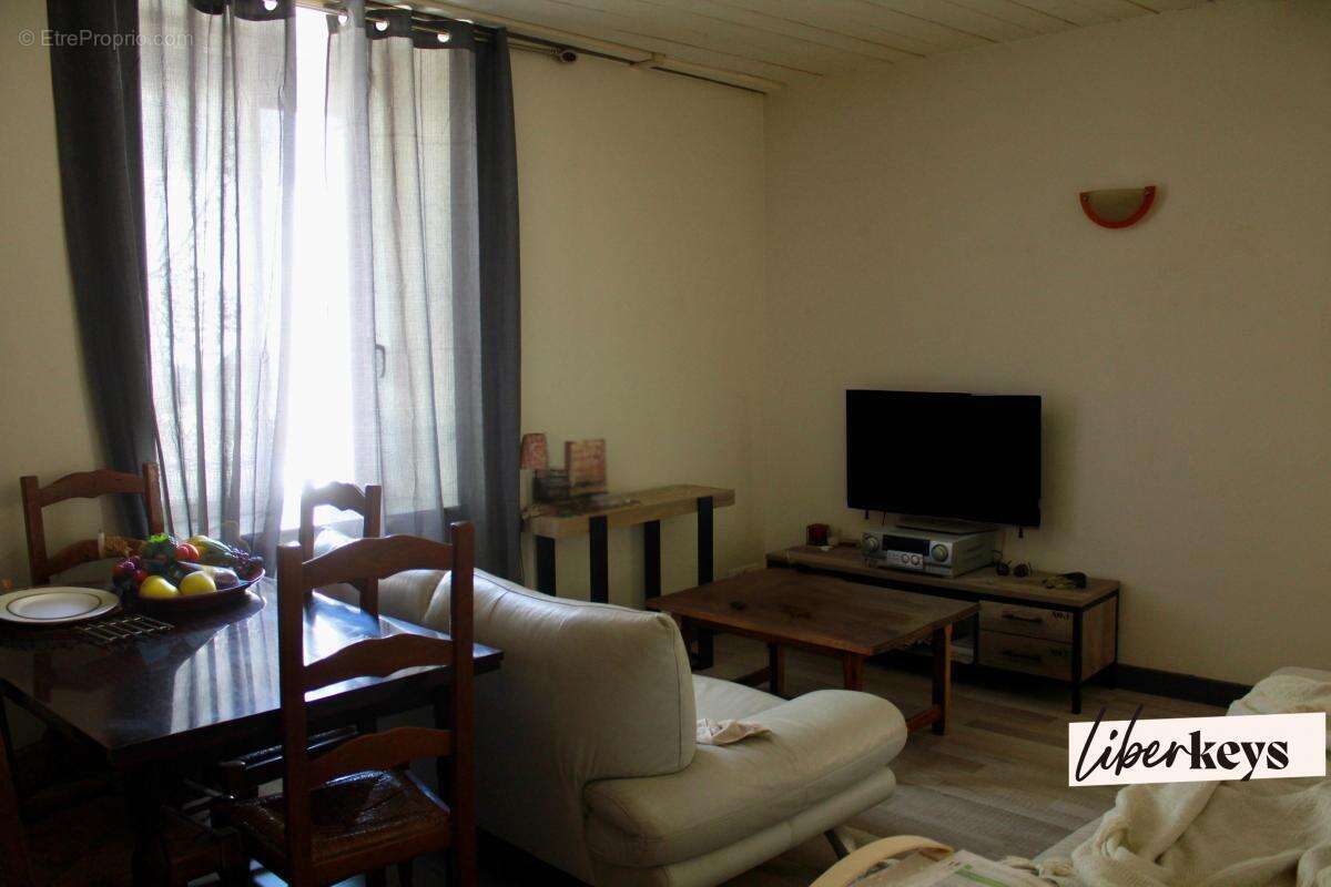 Appartement à CONDRIEU