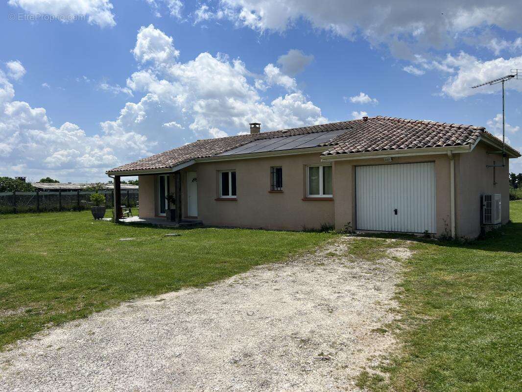 Maison à CASTELSARRASIN