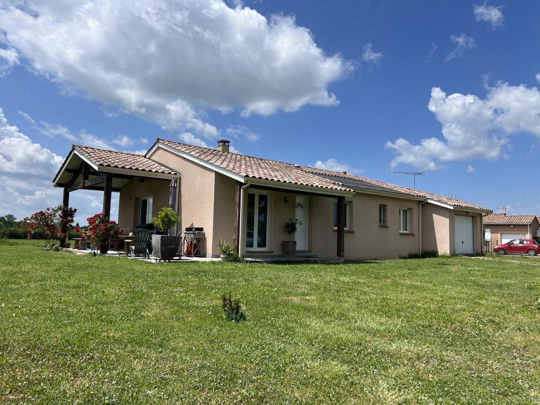 Maison à CASTELSARRASIN