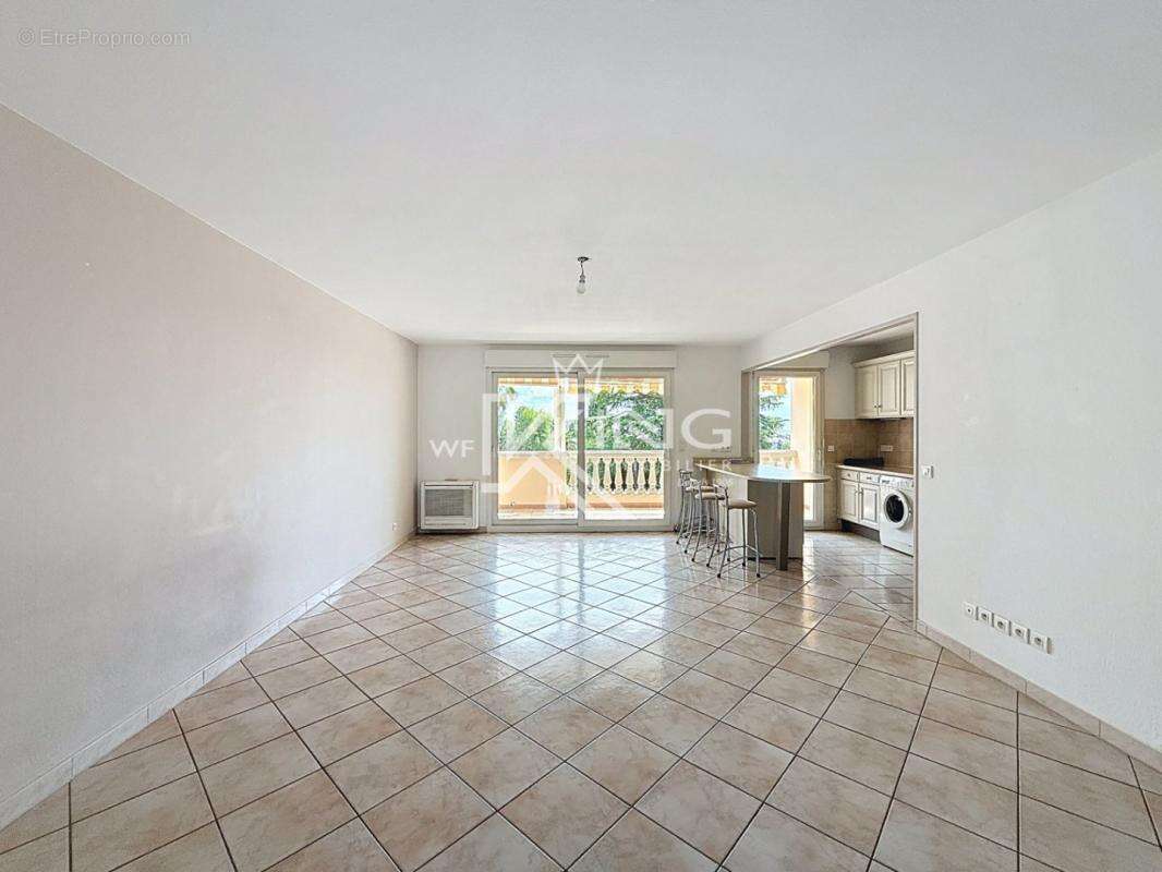 Appartement à FREJUS