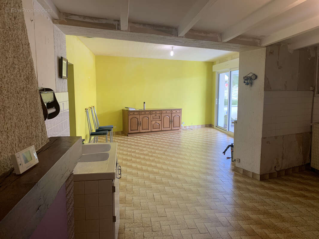 Maison à SAINT-ETIENNE-DU-BOIS