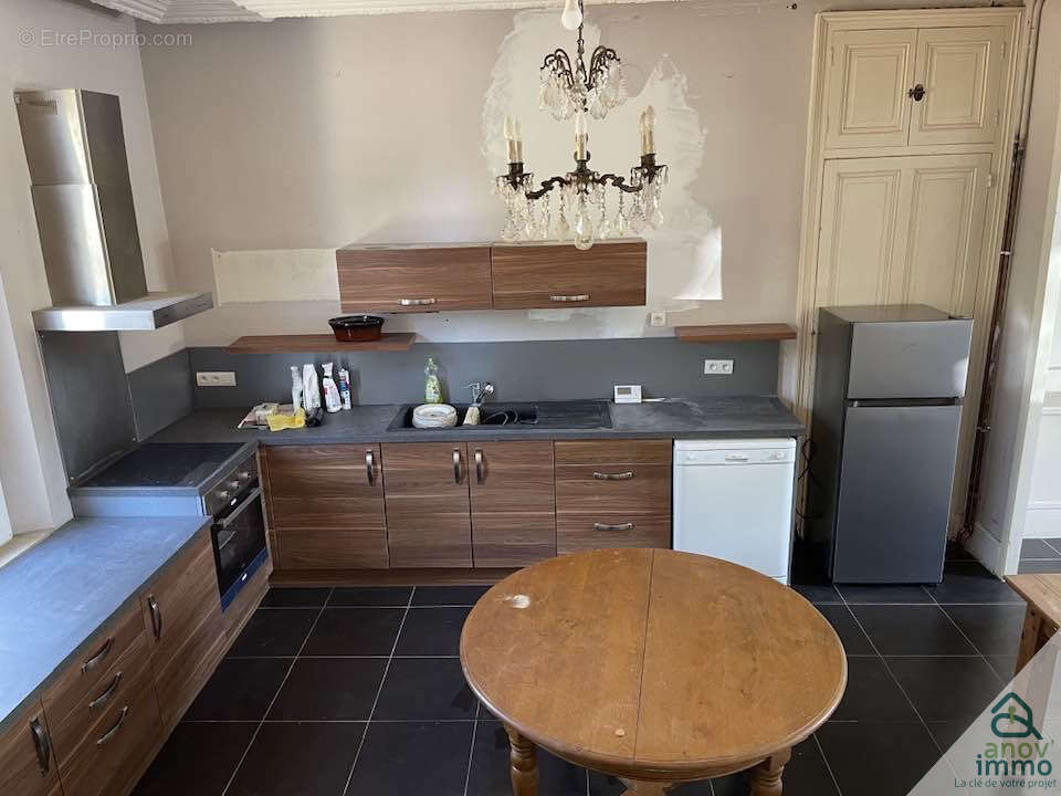 Maison à RUELLE-SUR-TOUVRE