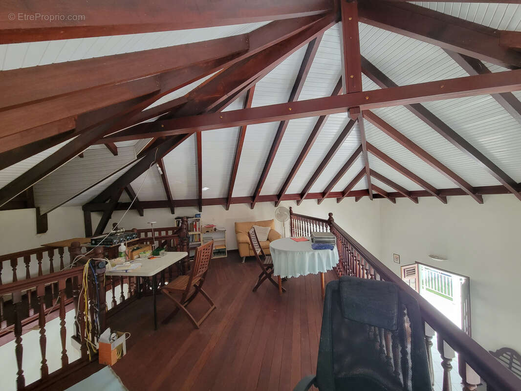 Maison à LES TROIS-ILETS