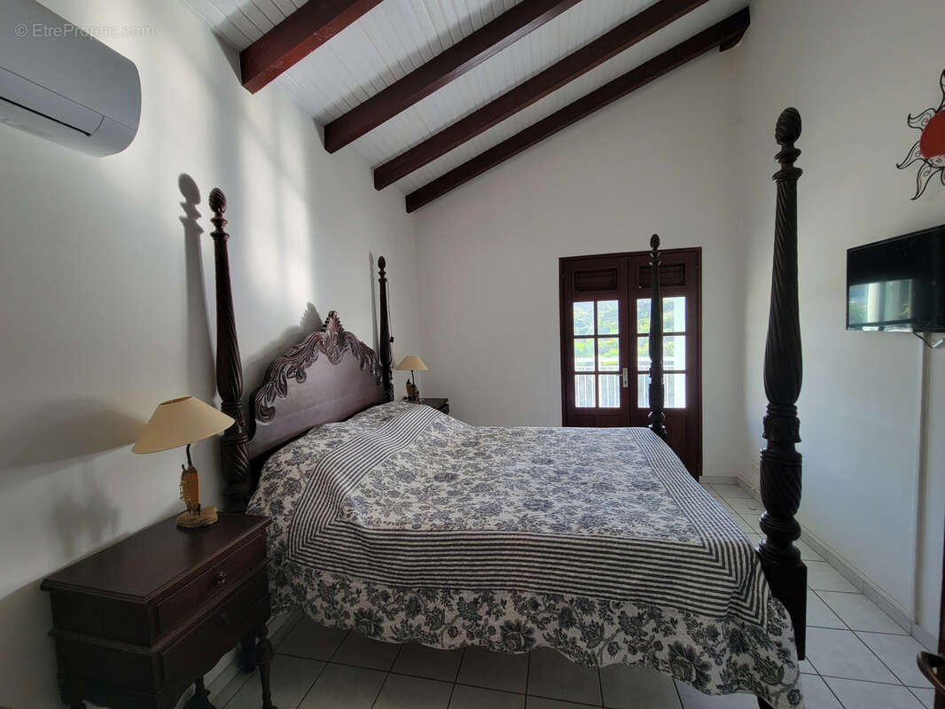 Maison à LES TROIS-ILETS