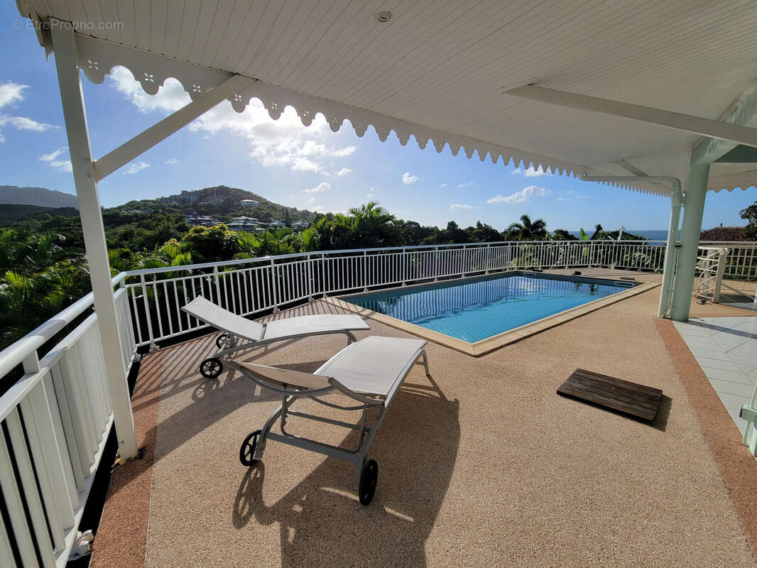 Maison à LES TROIS-ILETS