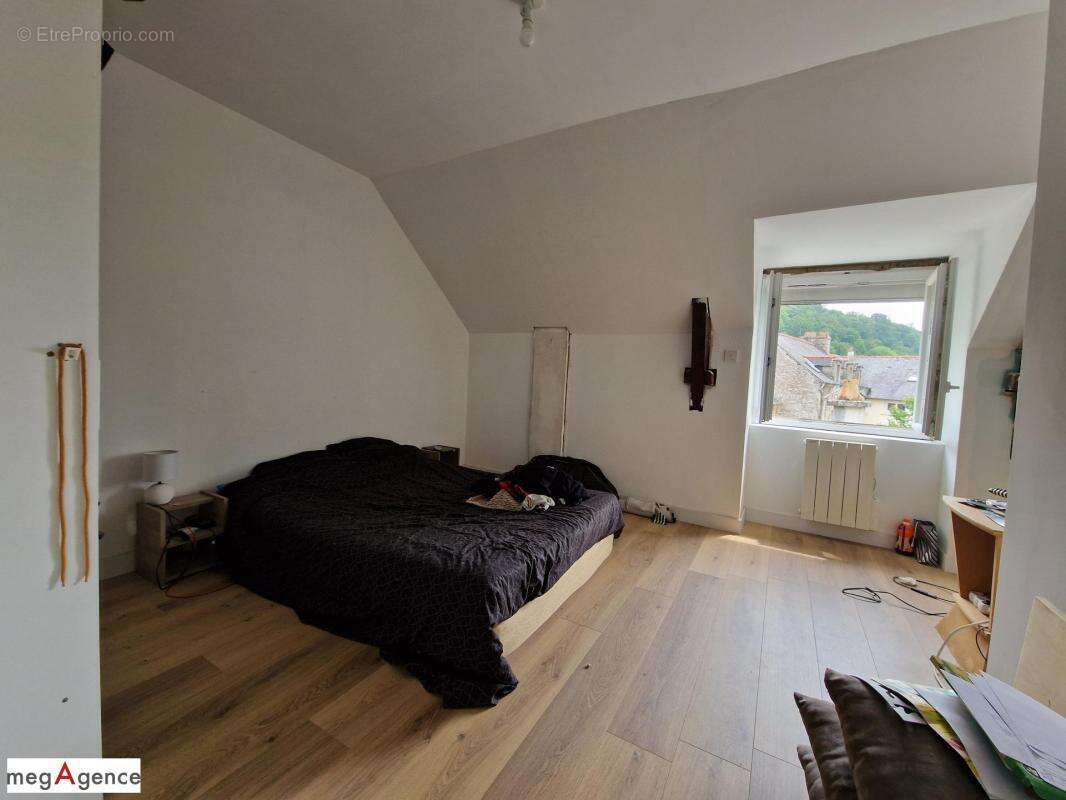 Maison à JUGON-LES-LACS