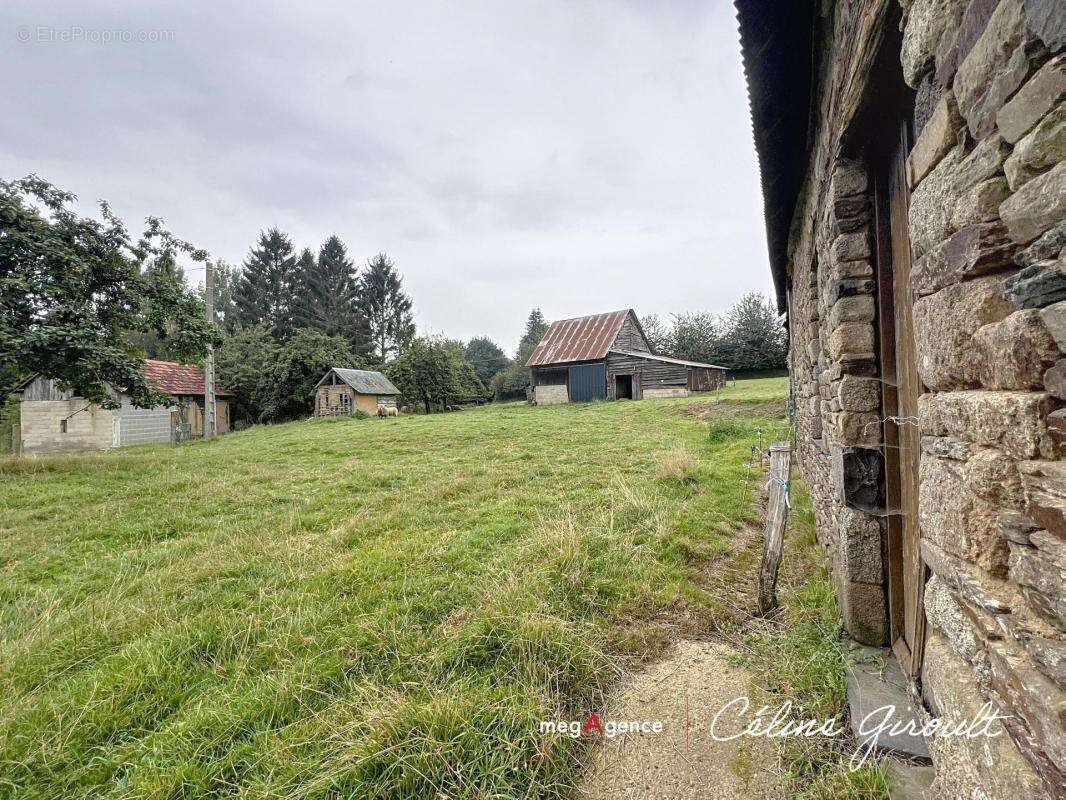Maison à ISIGNY-LE-BUAT