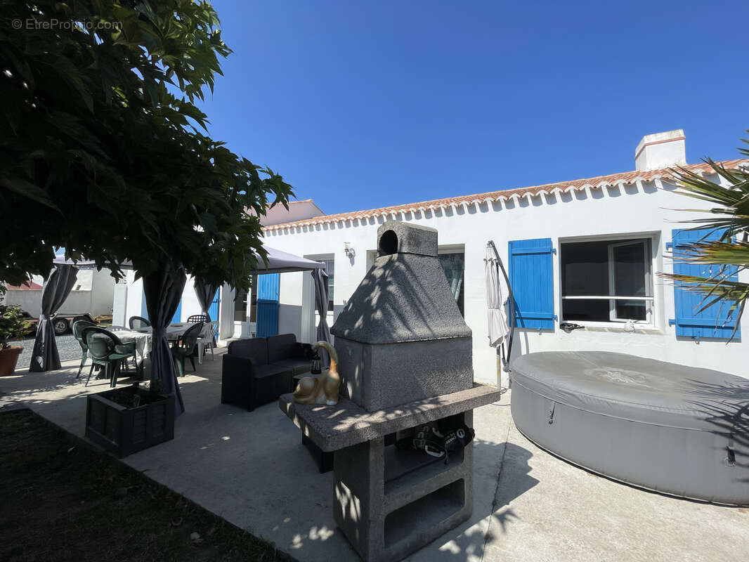 Maison à L&#039;EPINE