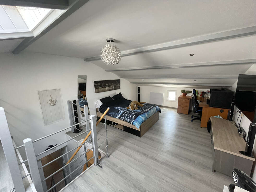 Maison à L&#039;EPINE