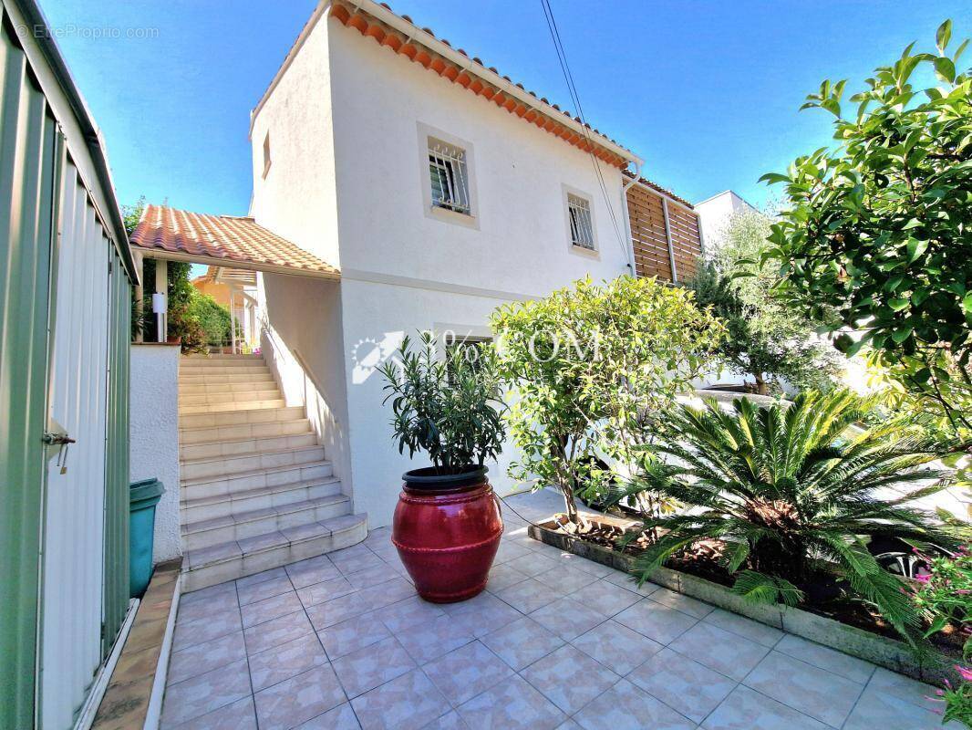 Maison à SAINT-RAPHAEL