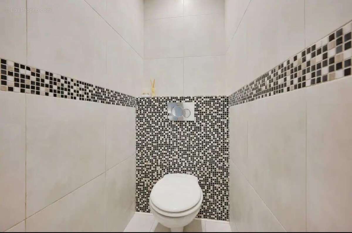 Appartement à CHARENTON-LE-PONT